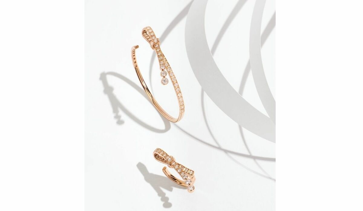 リボンモチーフが可愛い♪【CHANEL】リボン バングル 手元に華やかさを】CHANEL リボンモチーフバングル