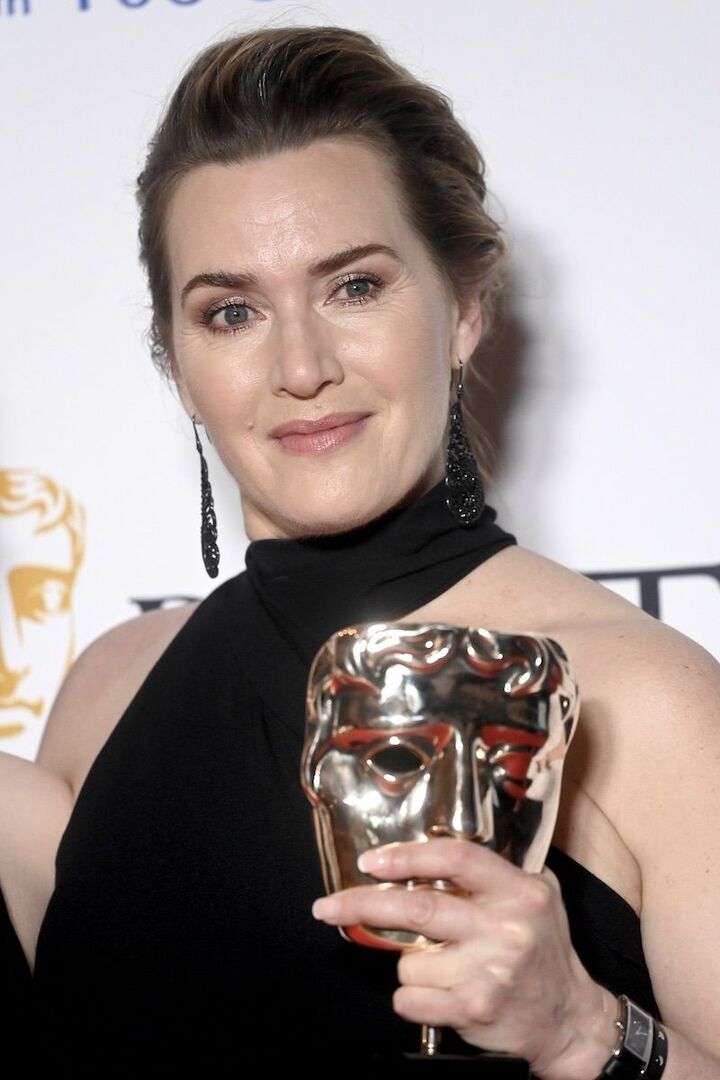 『I AM ルース』にて、テレビ部門の主演女優賞を受賞。