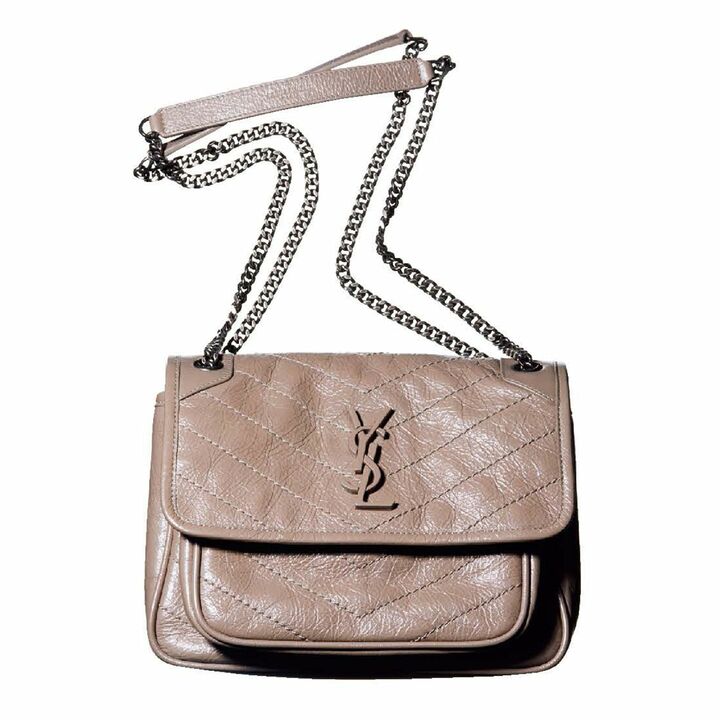 「モノグラム・サンローラン ベイビー・ニキ」￥225,000【縦17×横20×マチ8cm】［カーフレザー］（イヴ・サンローラン〈サンローラン バイ アンソニー・ヴァカレロ〉）　［Precious2019年5月号123ページ］