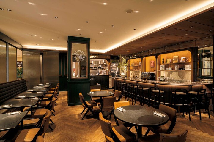 「HANKYU LUXURY」の「アラン・デュカス・サロン・デ・マニュファクチュール・パリ」