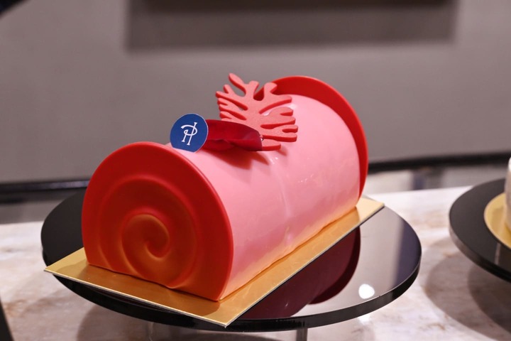 スイーツ_4,クリスマスケーキ_4,チョコレート_4,いちご_4,プレゼント_4