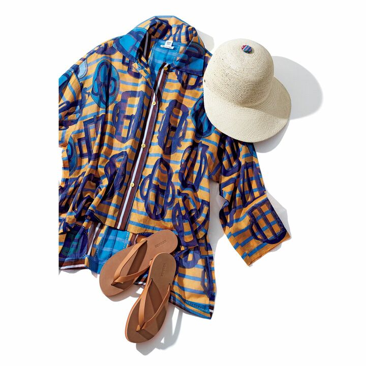 シャツ￥212,000・帽子『タンザニア』￥48,000・靴『サマー』￥56,000（エルメスジャポン）　[Precious2019年4月号179ページ]