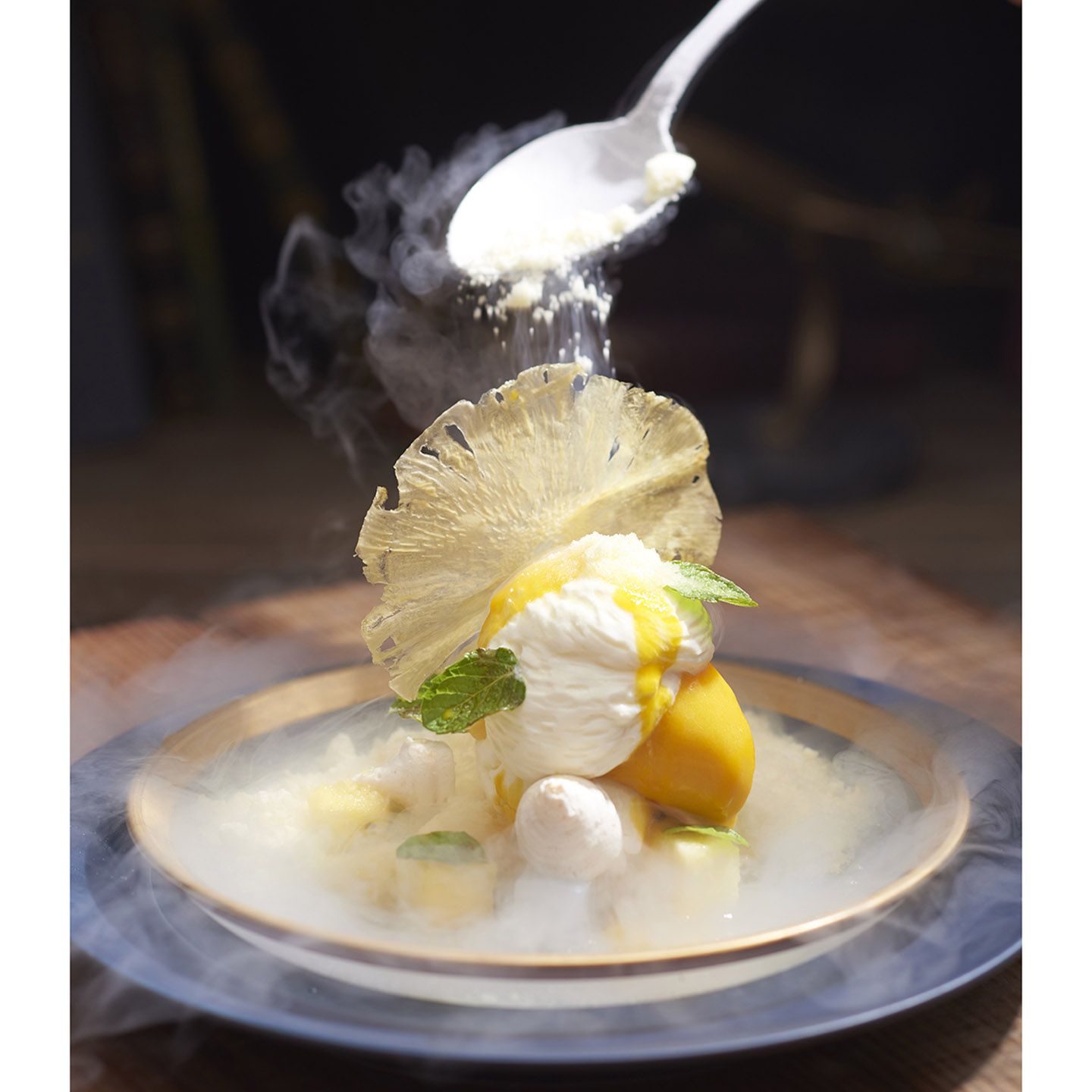 「-196℃のグラニテで仕上げる!大人のフローズンフルーツパフェ〜ココナッツピニャコラーダ〜」¥1,290(税込)
