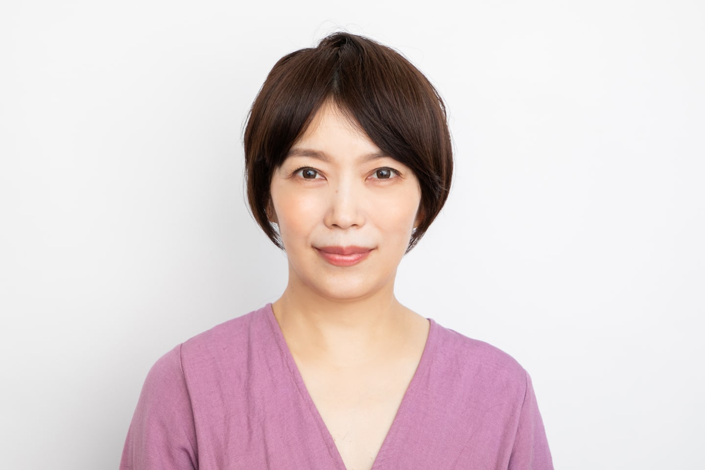 STEP1: 根本を立たせるようにドライする