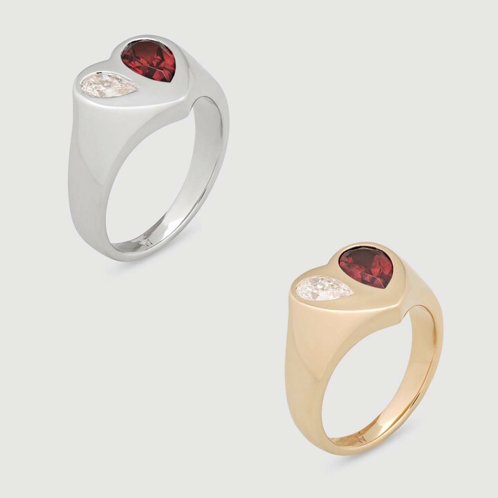 トムウッドの新作リング「Love Ring」