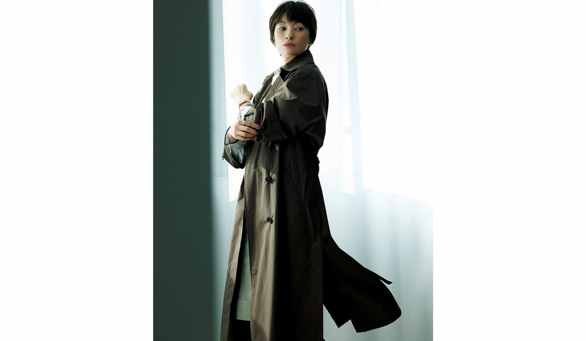 端正なイメージが一新！「ブルネロ クチネリ」のトレンチコート