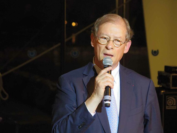 プレミアムスポンサーである、シャネル株式会社のリシャール・コラス代表取締役社長も、オープニングレセプションに登場した。