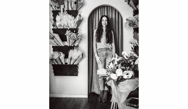 「花は人を必ず幸せにする」N.Y.のフラワーショップ「Flower Girl」オーナーのデニス・ポルカロさんにインタビュー