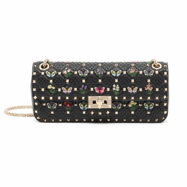 バッグ「ロックスタッズ スパイク」￥539,000【サイズ：縦12×横26.5×マチ4.5cm、素材：エンブロイダリーナッパレザー、色：ブラック／マルチカラー】