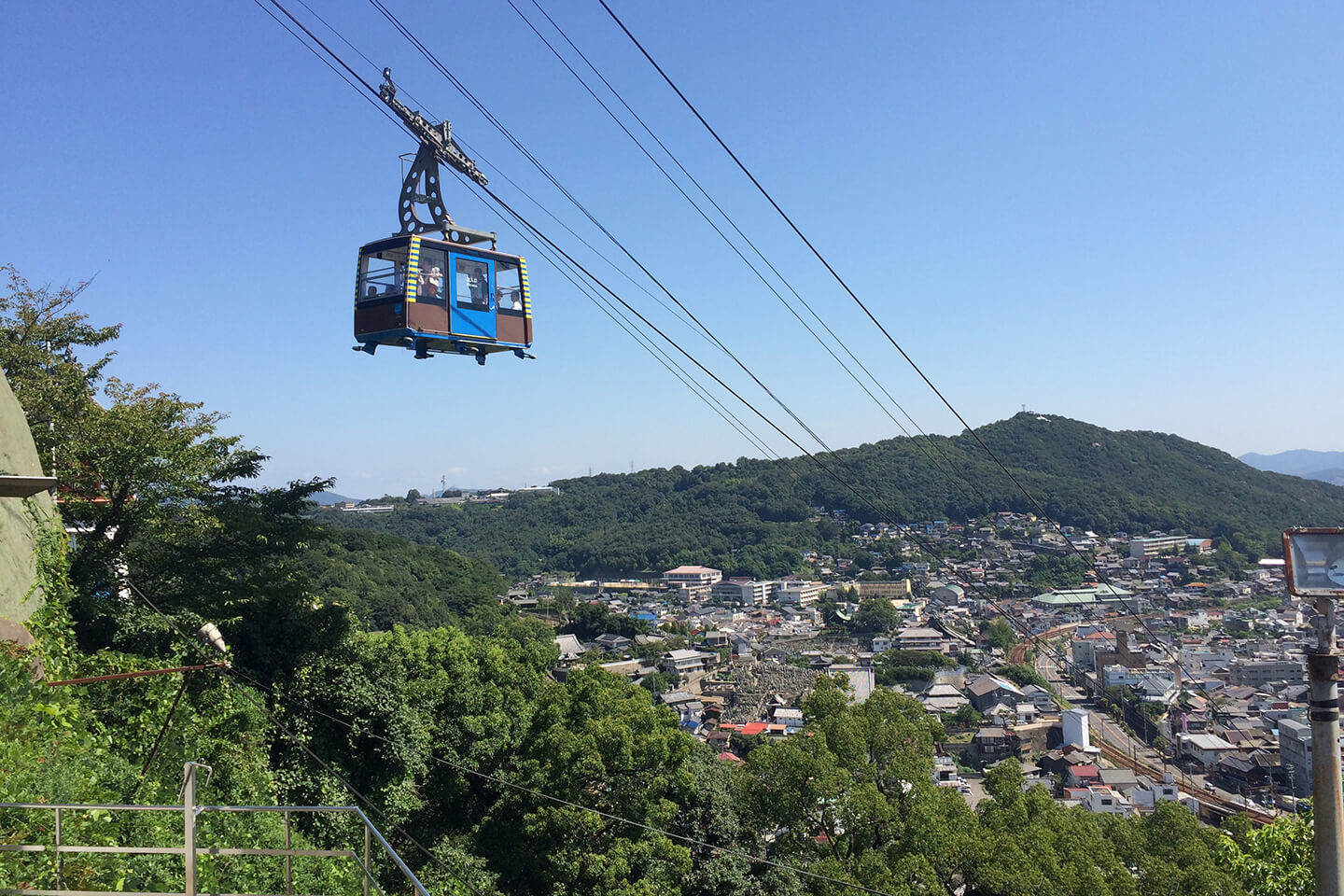 千光寺にいくなら、麓からロープウェーを使って