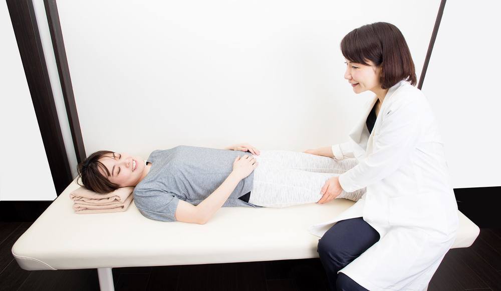 実はその寝方 熟睡できてないかも 熟睡できて美脚も手に入る 正しい寝方とは Precious Jp プレシャス