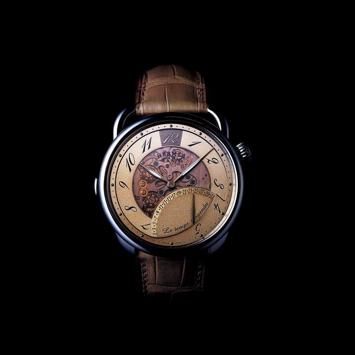 エルメスの時計『アルソー タンシュスポンデュ』
