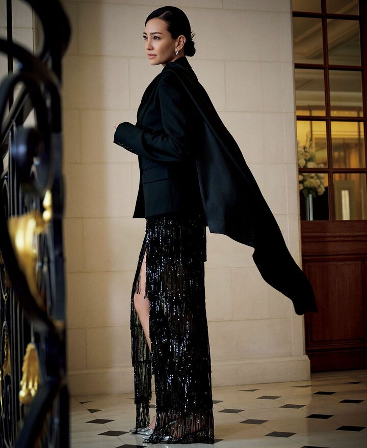 ニナ  リッチのウエアを着用したモデルのRINAさん