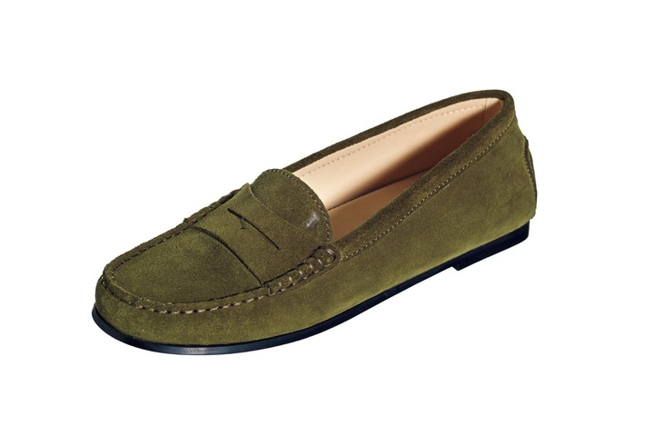 靴『シティ ゴンミーニ』［ヒール0.5㎝］￥64,000（トッズ・ジャパン）