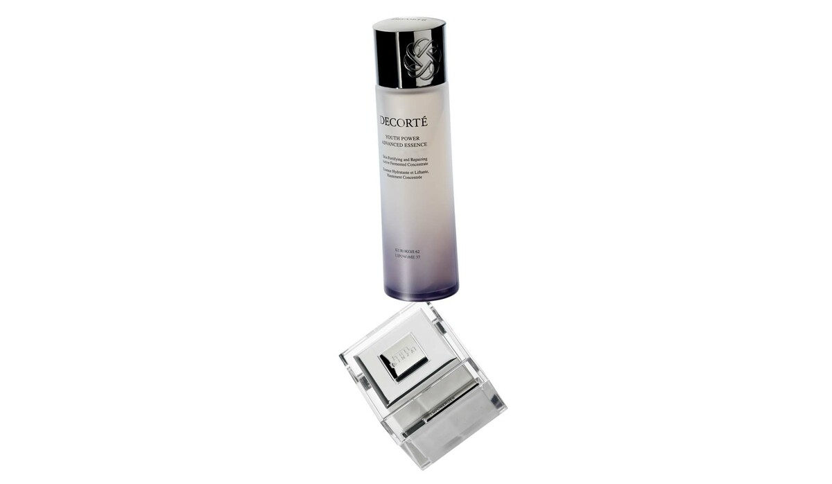 注目の新登場！「コスメデコルテ」“黒麹発酵液” の化粧水＆「ザ