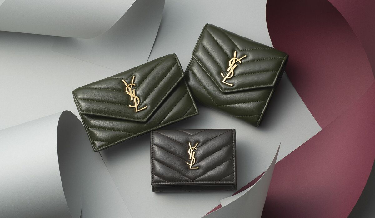 ✨極美品　付属品完備✨サンローラン　三つ折り　スター　星　タイニーウォレット 2025年最強開運日に向けてチェック！「サンローラン」の新作財布