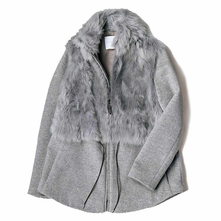 ジャケット￥295,000（アオイ〈ファビアナフィリッピ〉）　[Precious2018年10月号107ページ]