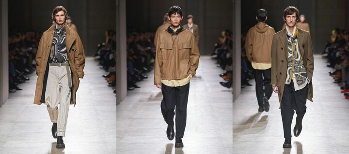 メインルックがこちら。極薄のカーフ使いのアウターにグラフィックなシャツ、ワークパンツを合わせる。