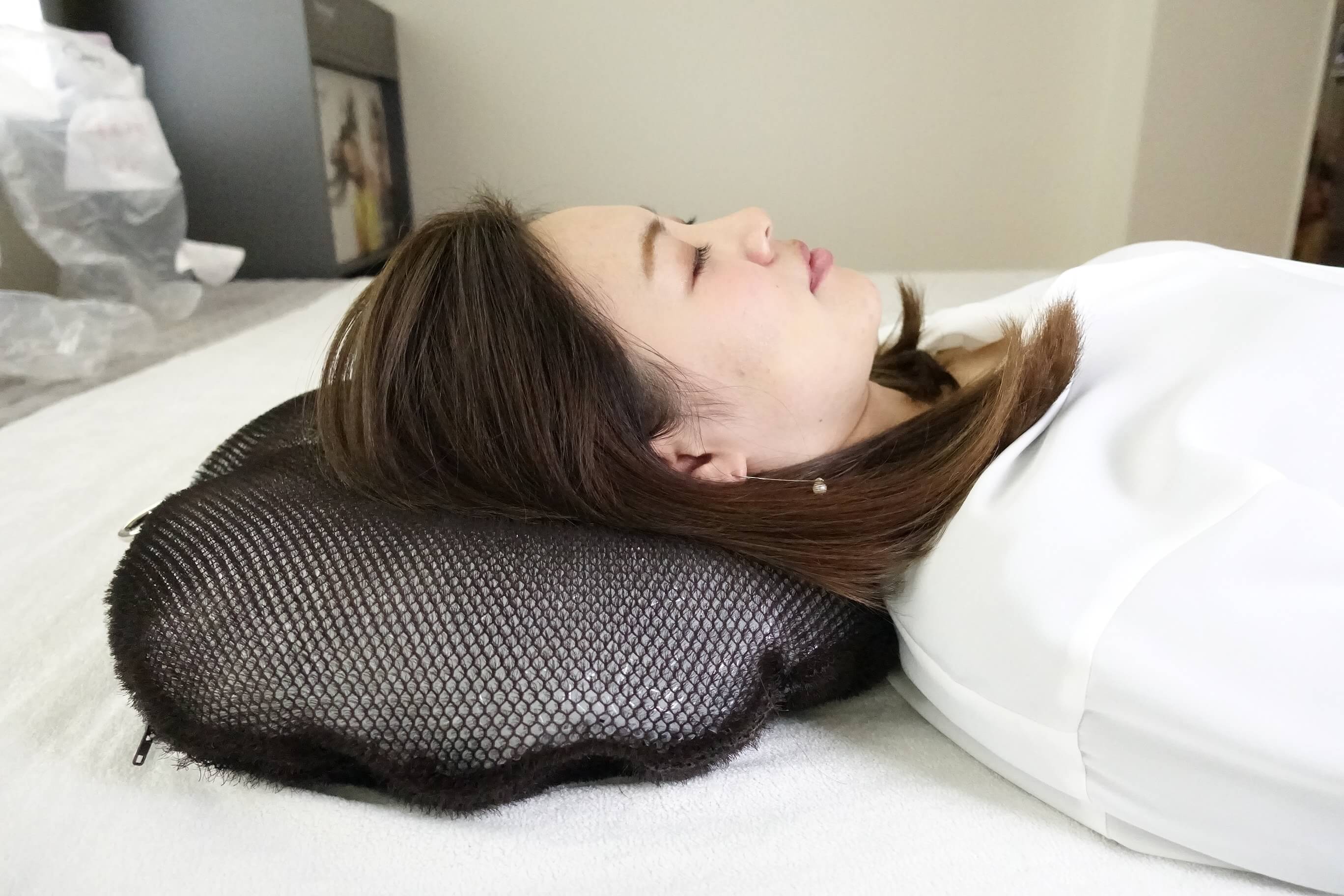 通気性のよい素材で頭を冷ます