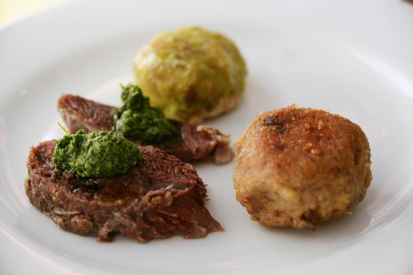 老舗としての品格がある「オステリア・デッラ・ヴィッレッタ」の料理は無形財産だ MEN'S Precious（メンズプレシャス）