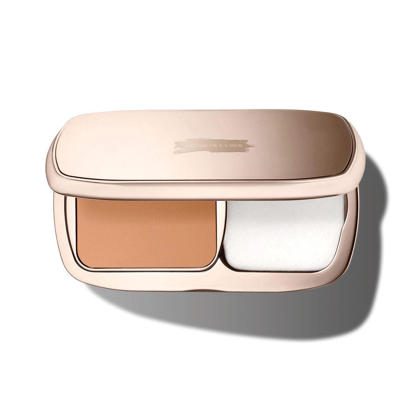 ザ・ソフト モイスチャー パウダー ファンデーション〈SPF30〉 全6色 ¥14,500・レフィル¥11,000(7月8日発売)