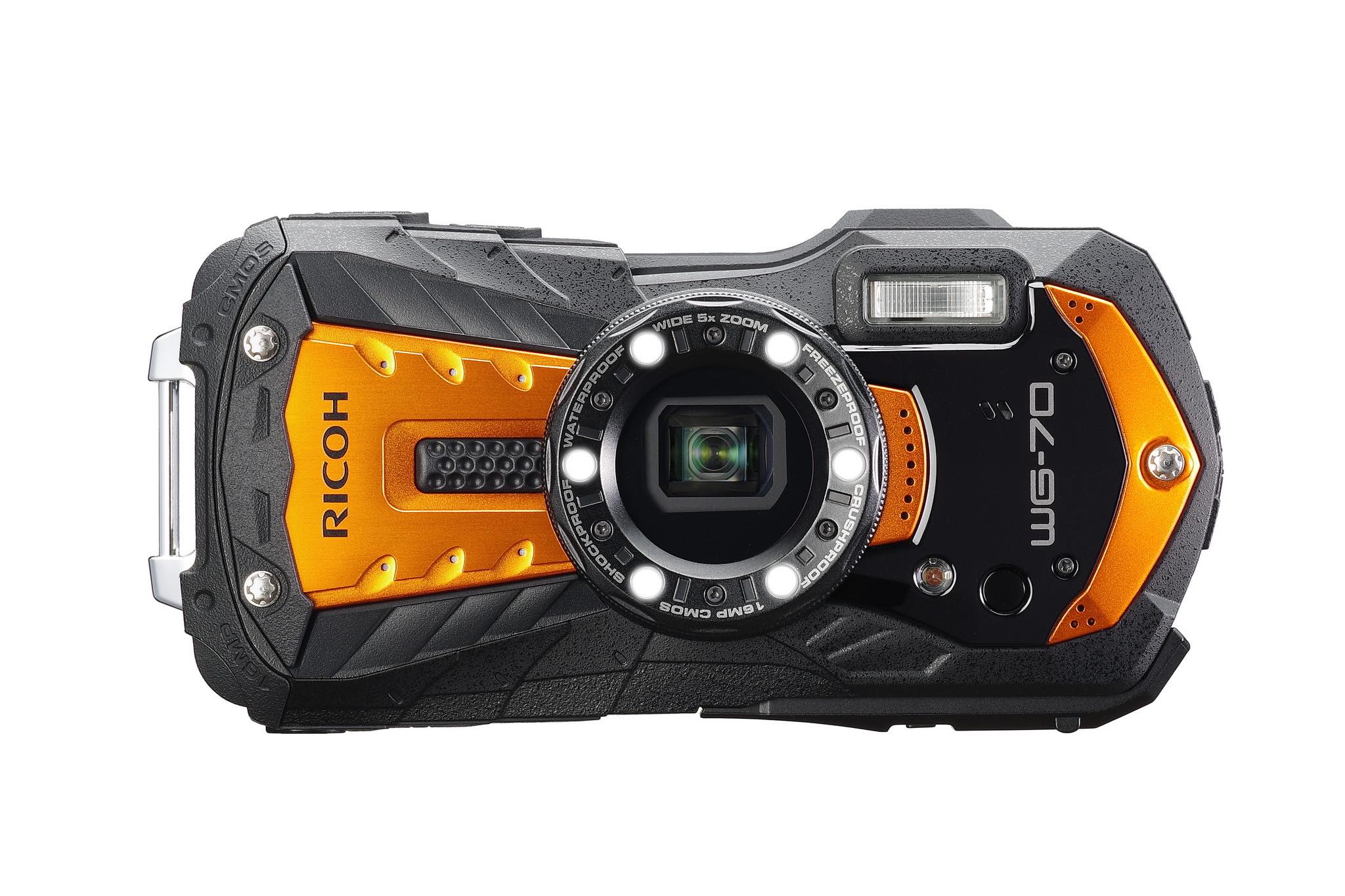 RICOH WG-70 オレンジ SPEC●有効画素数:約1600 万画素●撮像素子:1/2.3 型 CMOS●サイス:約W122.5×H61.5×D29.5mm (操作部材、突起部を除く)●質量: 約193g(電池、SD メモリーカード含む)。2色展開。オープン価格(リコーオンラインストア価格\35,800