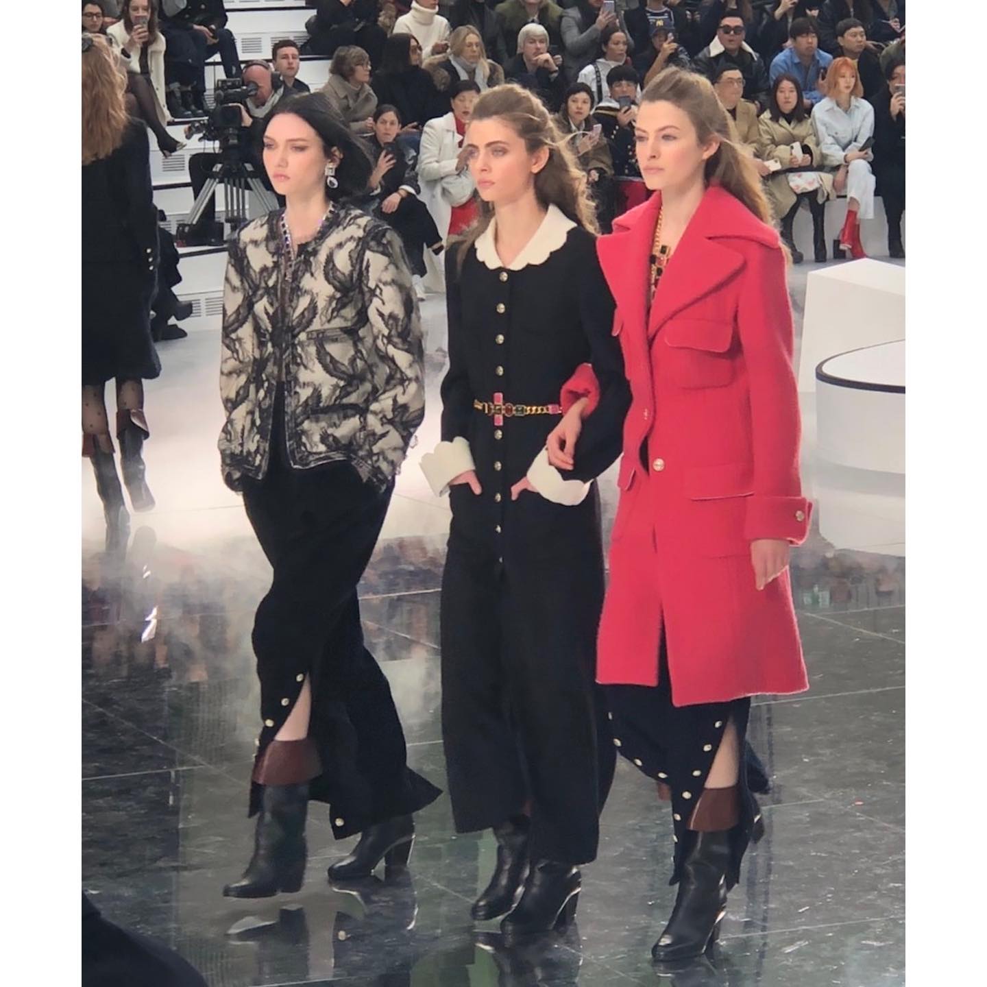 ファッションニュース_5,コレクション_5,パリ_5
