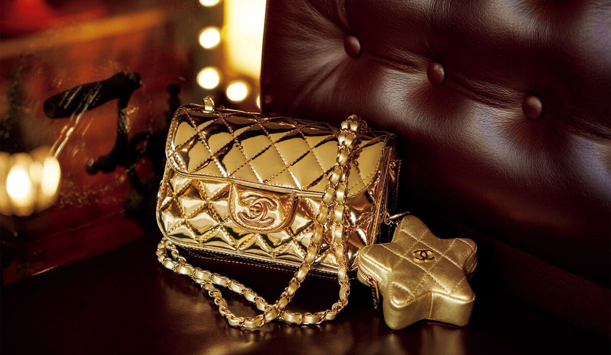 ウィッシュリストNo.1！「シャネル」メタリック輝く【ミニバック】に