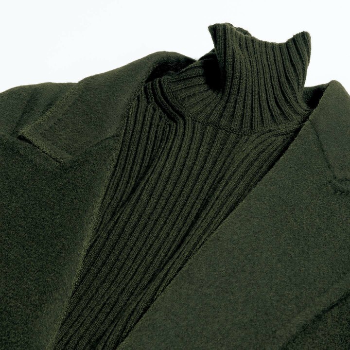 マックスマーラのニットとコート