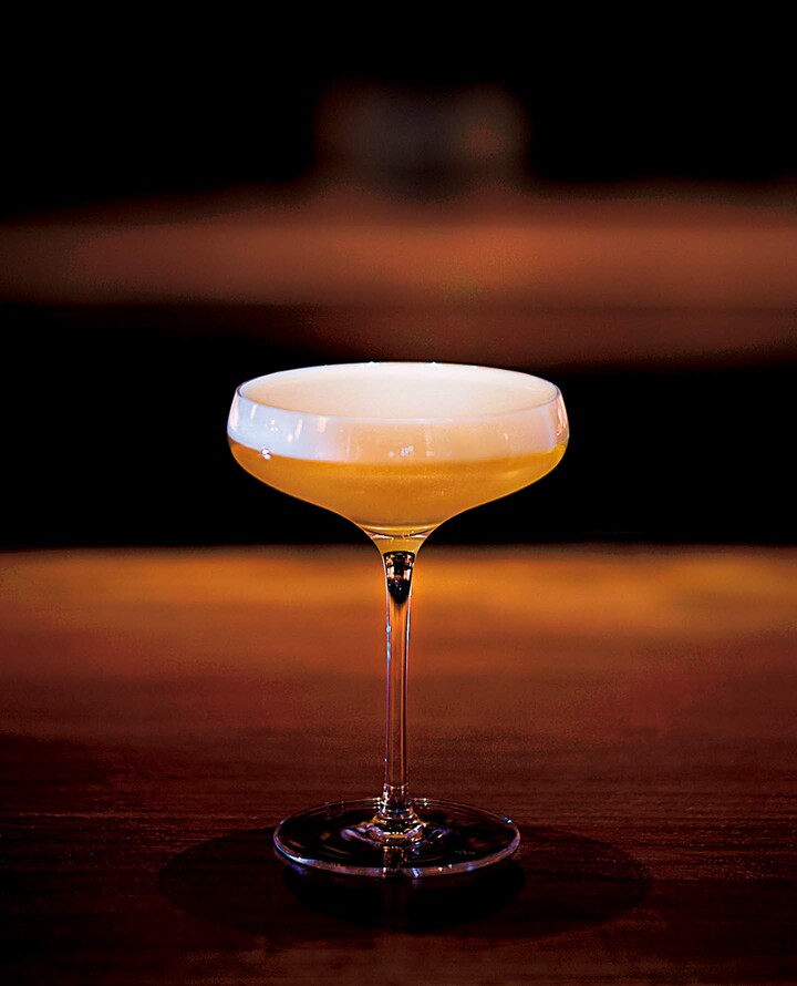 東京・丸の内のバー「The SG Tavern」のカクテル「北極星マティーニ」