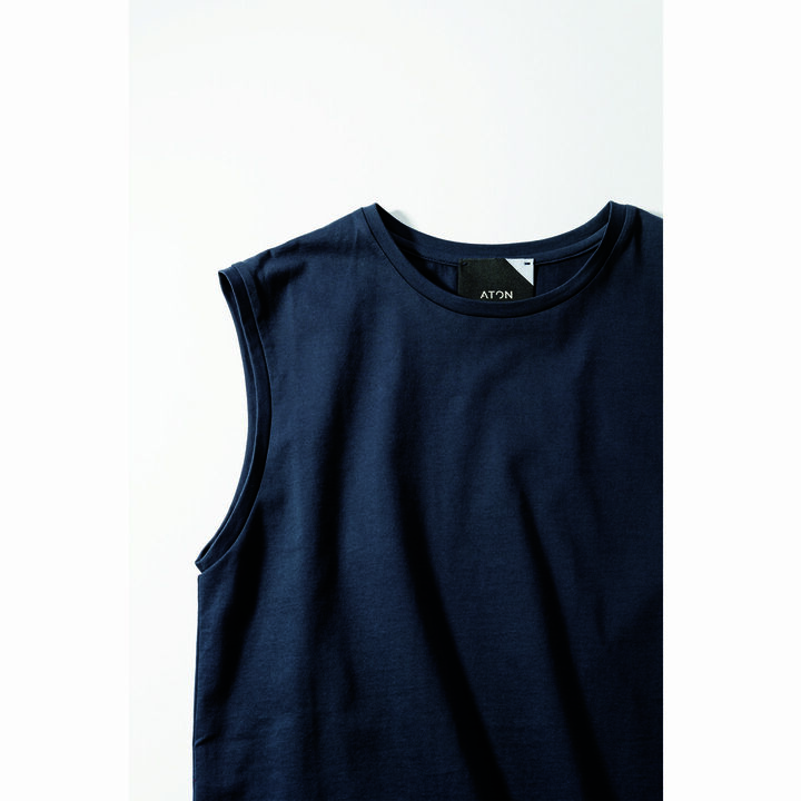 SUVIN 60/2 | TANK TOP T-SHIRT¥9,790　［Precious2020年7月号74ページ］