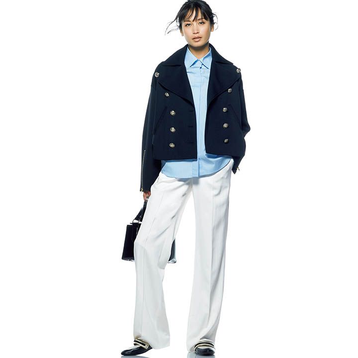 白ワイドパンツ×シャツ×ジャケット