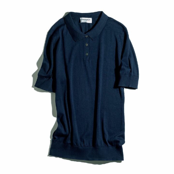 ニット￥26,000（リーミルズエージェンシー〈ジョン スメドレー〉）　[Precious2019年4月号143ページ] 