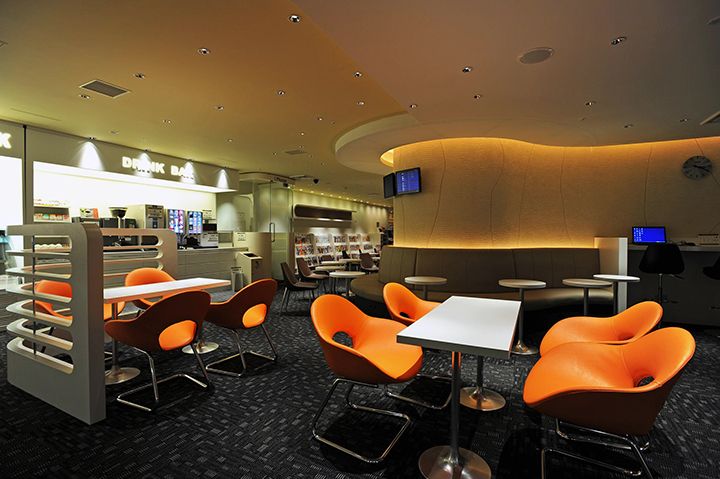 関西国際空港「KIX AIRPORT LOUNGE」の「オープン席」