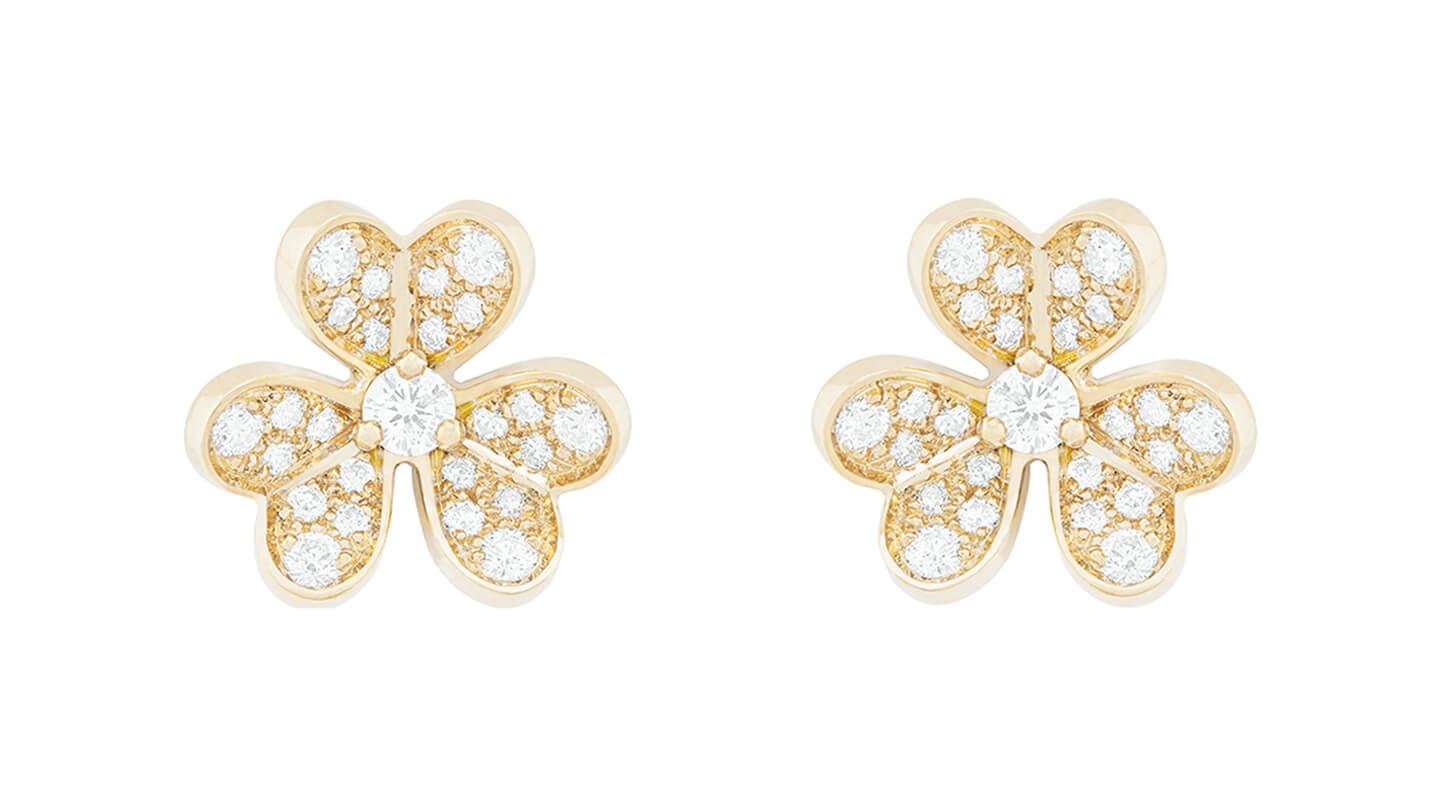 耳たぶに咲く輝く花びらに視線集中! フリヴォル ピアス ミニモデル¥725,000(税抜)【イエローゴールド×ダイヤモンド】
