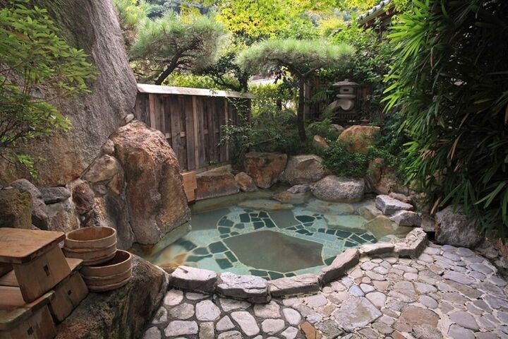 湯の峰温泉「あづまや」の露天風呂