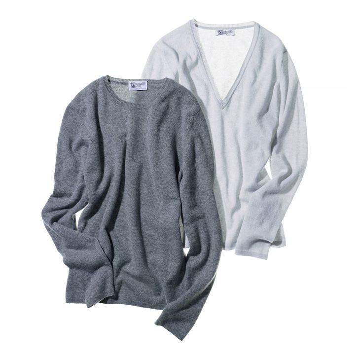 ニット各￥51,000（リーミルズ エージェンシー〈ジョンストンズ〉）　[Precious2018年10月号87ページ] 