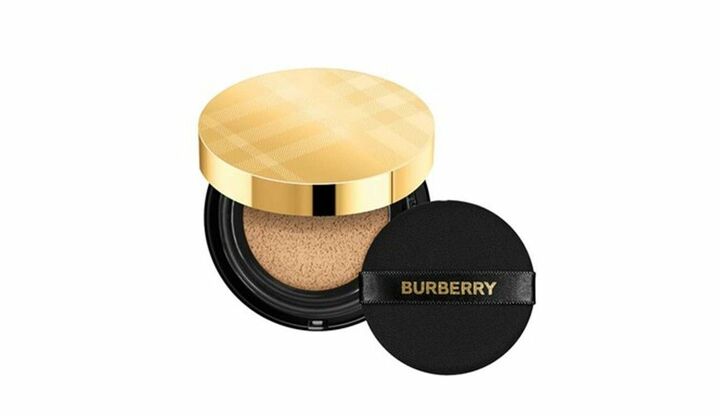 「バーバリー ビヨンド ウェア パーフェクティング マット」＆「バーバリー ビヨンド ウェア パーフェクティング マット クッション」