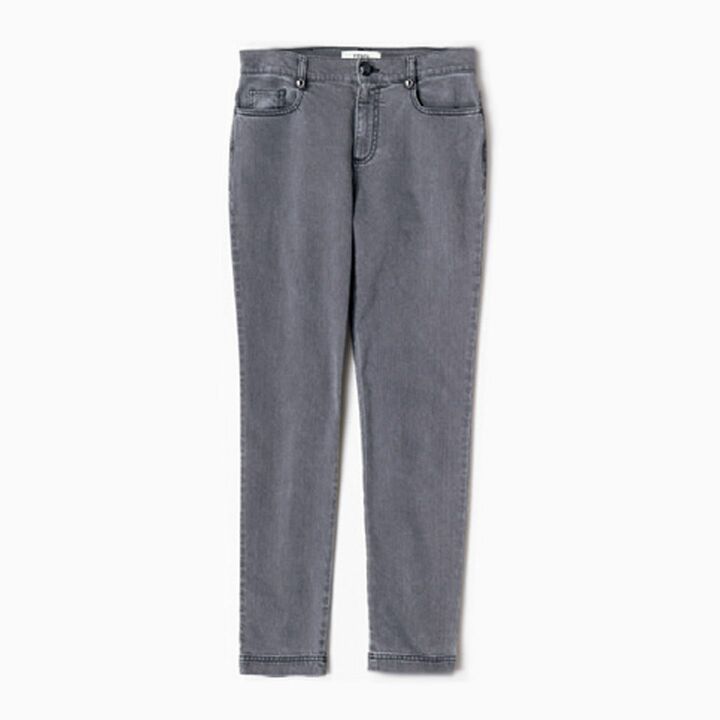 パンツ￥66,000（フェンディ ジャパン）　[Precious2018年12月号127ページ] 　