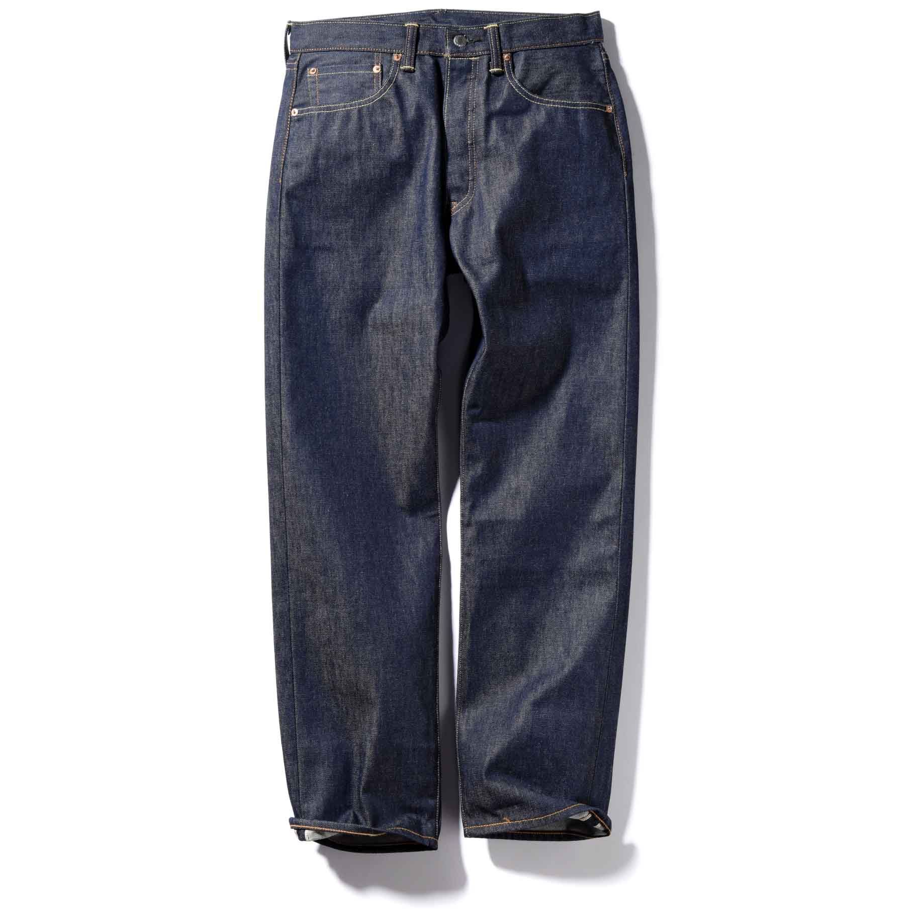 パンツ¥16,000(リーバイ・ストラウス ジャパン〈リーバイス®〉)