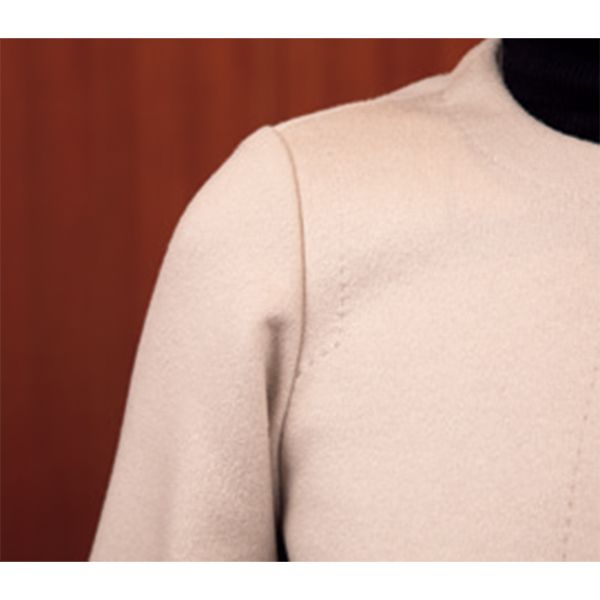 NG肩がショルダーラインの外側。