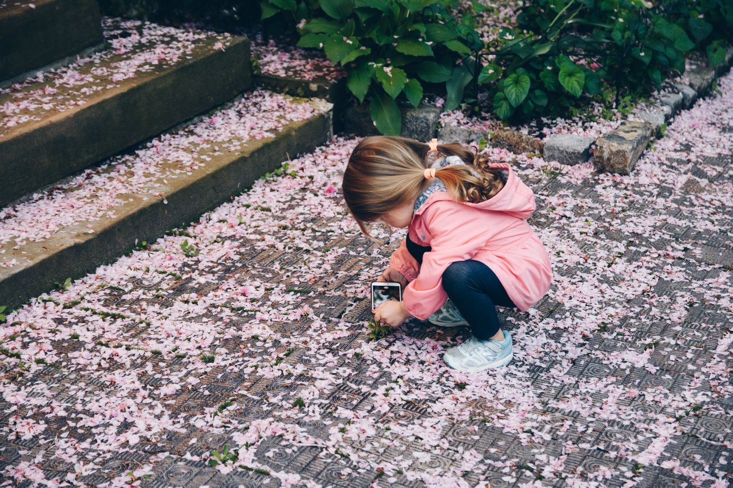 子どもの行事を撮影するときは情報漏洩に気を付けて
