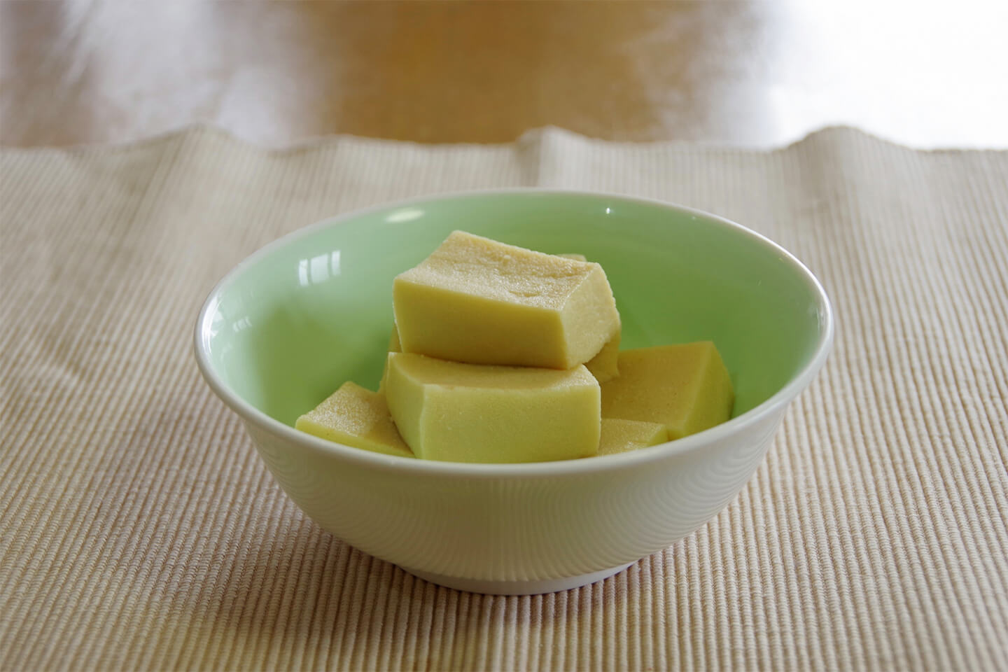 水で戻した高野豆腐