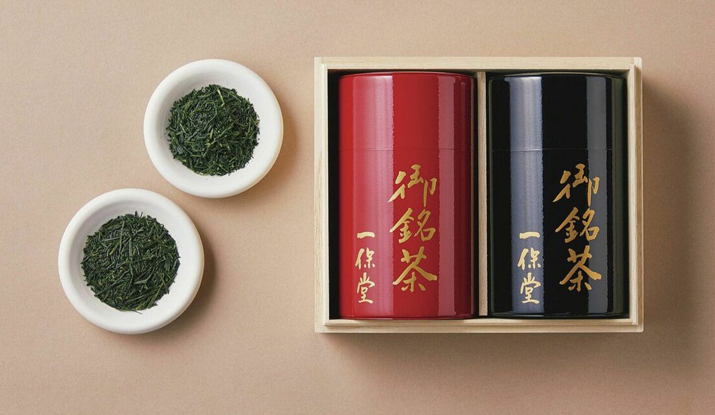 玉露などの日本茶セットの写真