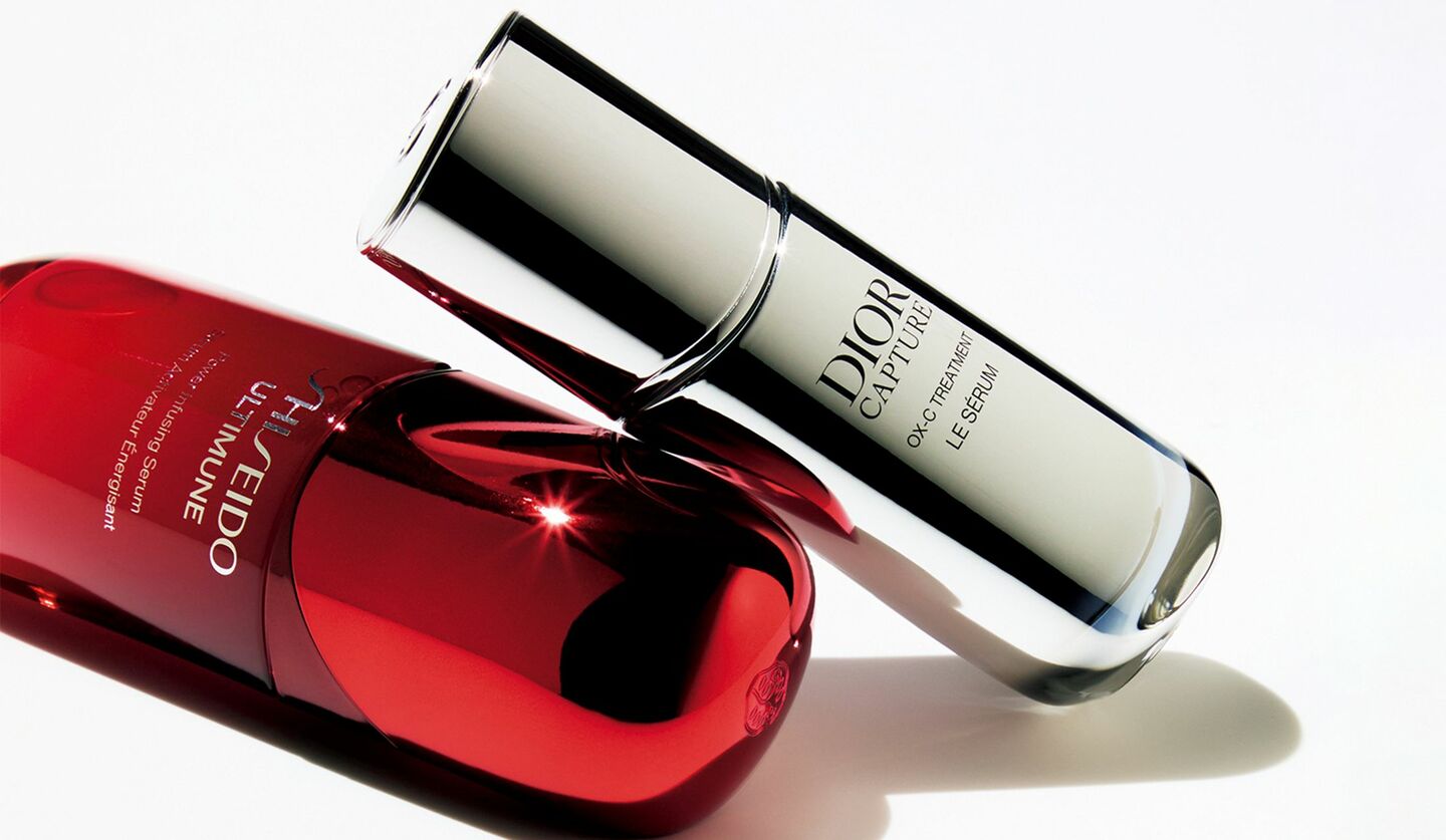 SHISEIDO アルティミューン（TM）パワライジング セラムとパルファン・クリスチャン・ディオール ディオール カプチュール ル セラムの写真
