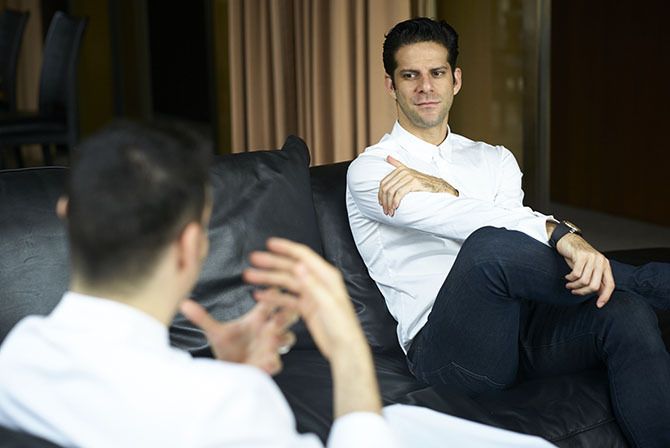 ブルガリ イル・リストランテのシェフ、ルカ・ファンティンさんと、アメリカン・バレエ・シアターでプリンシパルを務めるマルセロ・ゴメスさん