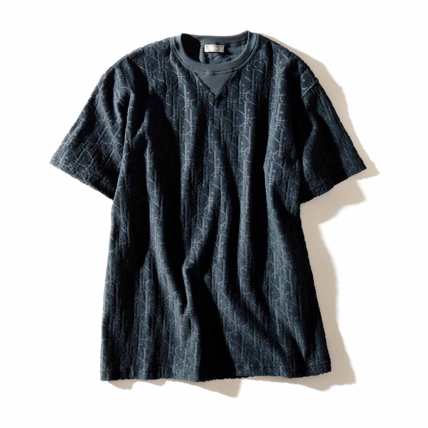 Tシャツ¥88,000(クリスチャン ディオール〈ディオール〉)
