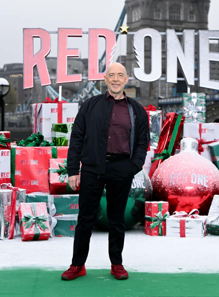 2024年11月6日、ロンドンのポッターズ・フィールズ・パークで行われた『レッド・ワン』フォトコール。