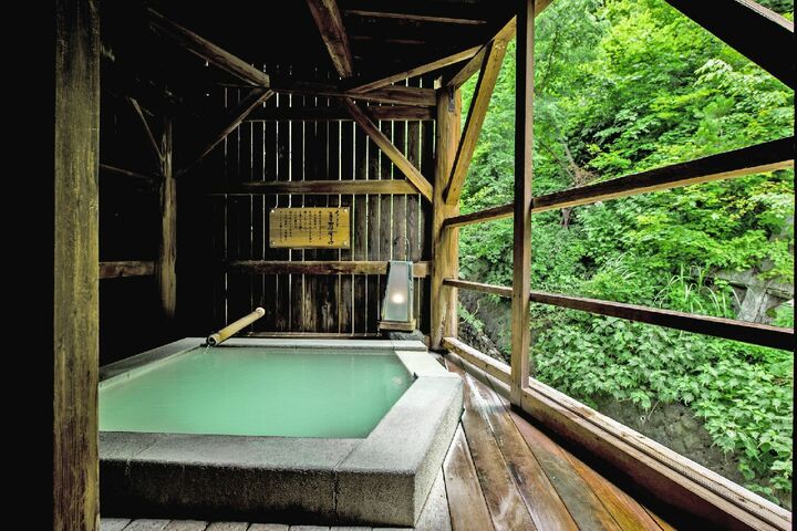 山形県・蔵王温泉にある「深山荘 高見屋」