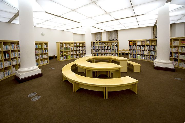 レンガ棟1階 子どものへや(写真は「国立国会図書館 国際子ども図書館」ウェブサイトより転載)
